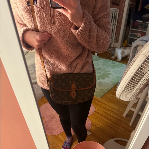 Louis Vuitton satchel - Picture 14 of 16